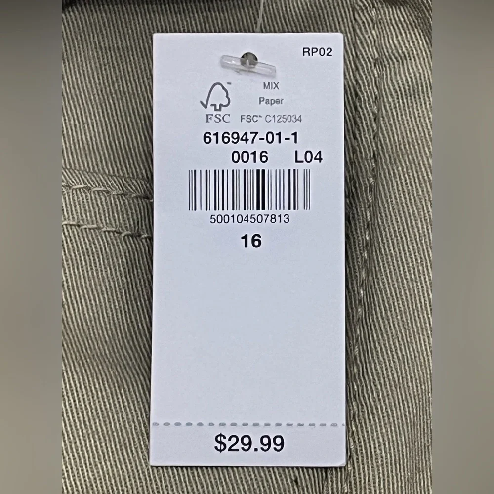 NWT Old Navy size‎ 16 360° Stretch Slim Built Jeans.
